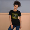 Statue Gravitas Veritas T-Shirt
